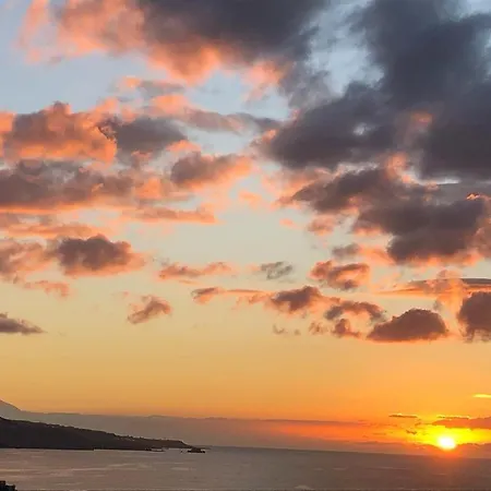 Breathtaking Sunsets Flat Apartment